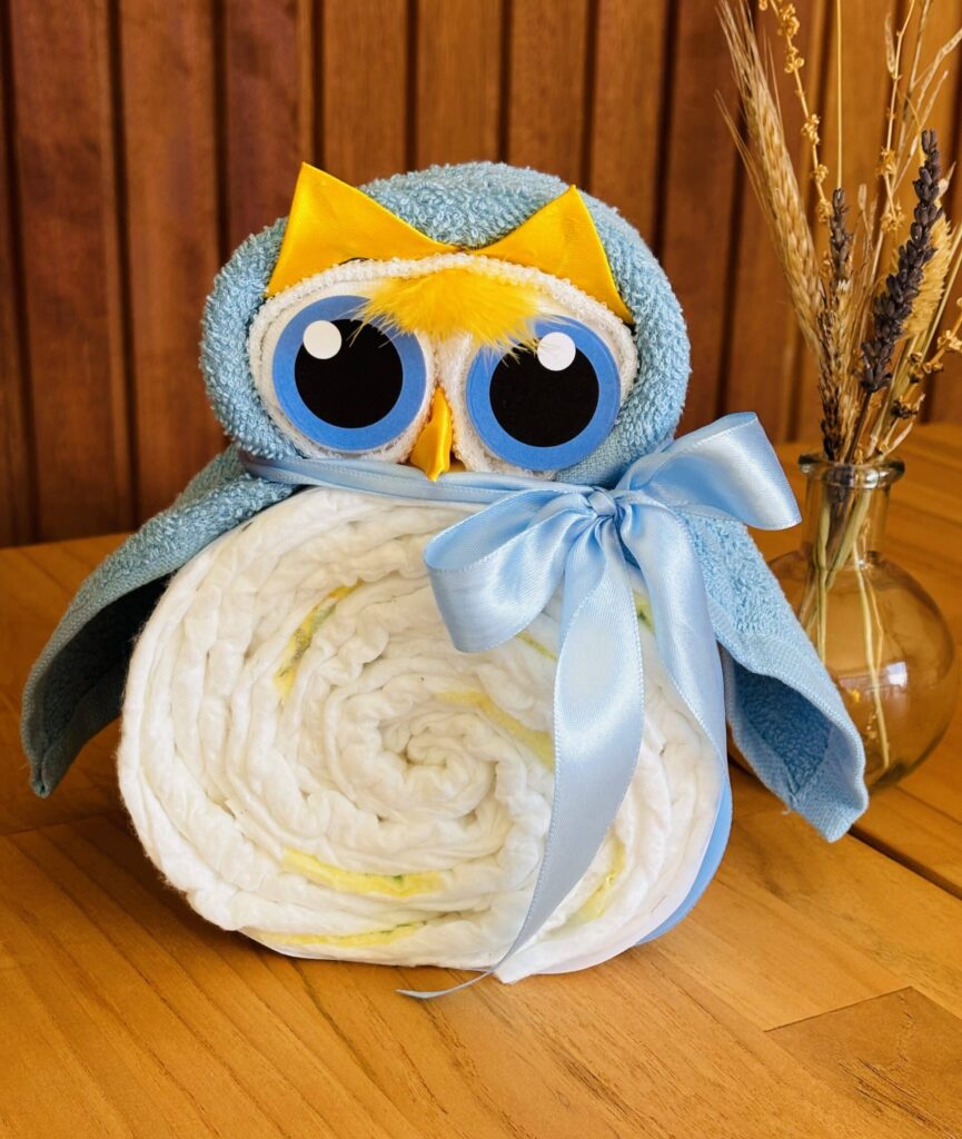 Luiertaart baby uiltje blauw handgemaakt