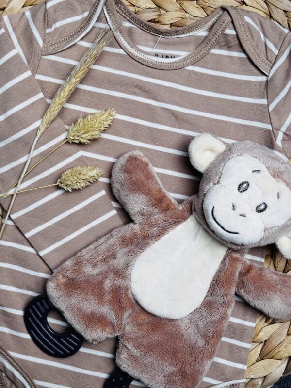 Luiertaart met knisperknuffel - Aap