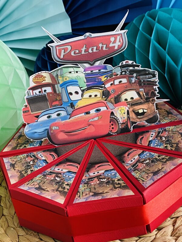 Traktatie taart Cars/McQueen