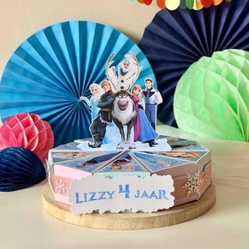 originele traktatie taart in Frozen thema